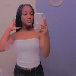 Meet your Posher, Brianna